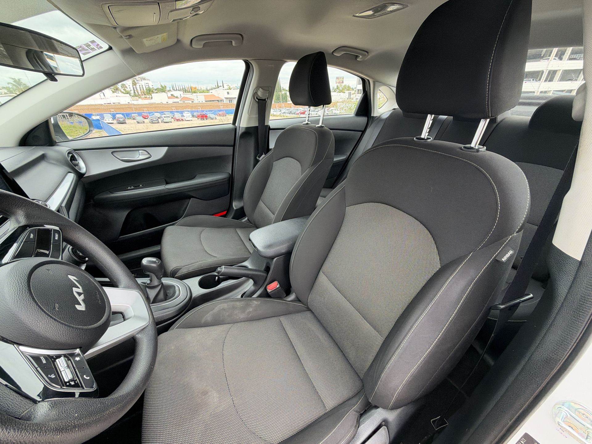 2024 Kia USADOS FORTE 2.0L LX MT SD