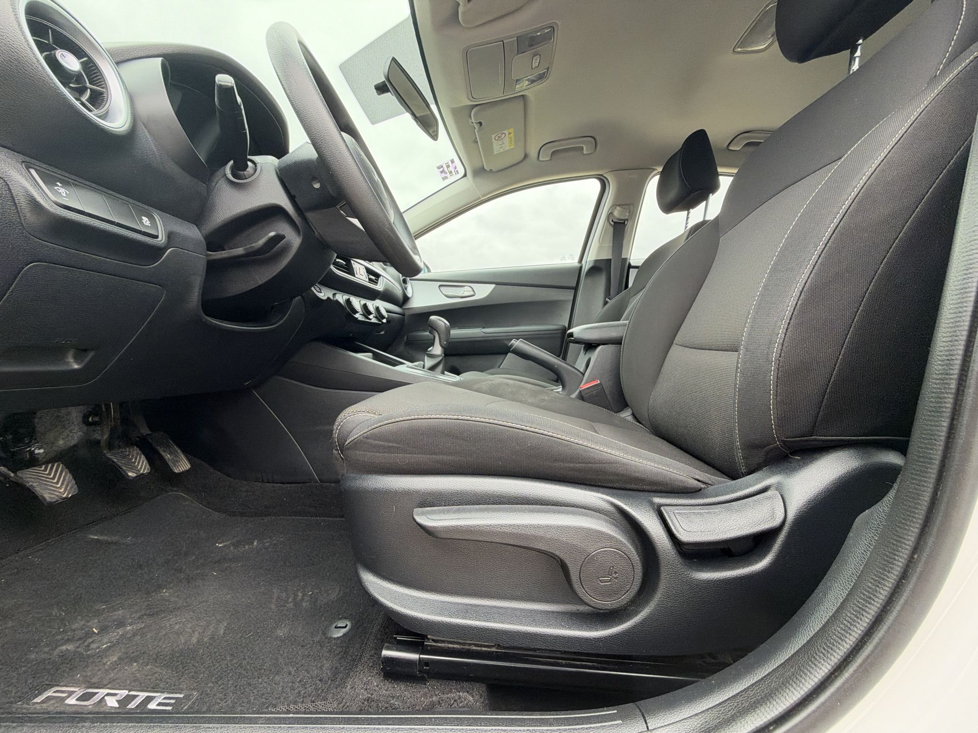 2024 Kia USADOS FORTE 2.0L LX MT SD