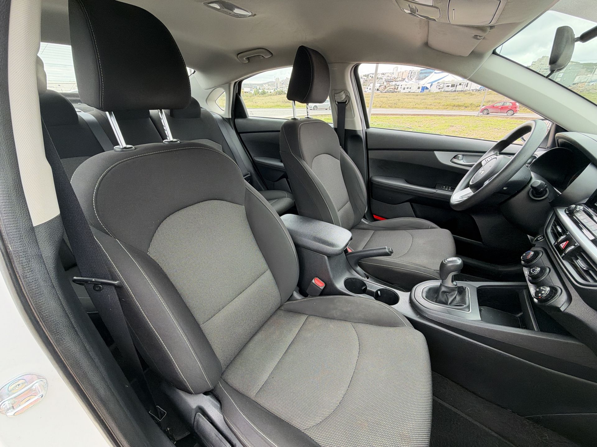 2024 Kia USADOS FORTE 2.0L LX MT SD