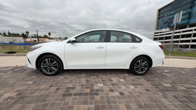 2024 Kia USADOS FORTE 2.0L LX MT SD