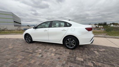 2024 Kia USADOS FORTE 2.0L LX MT SD