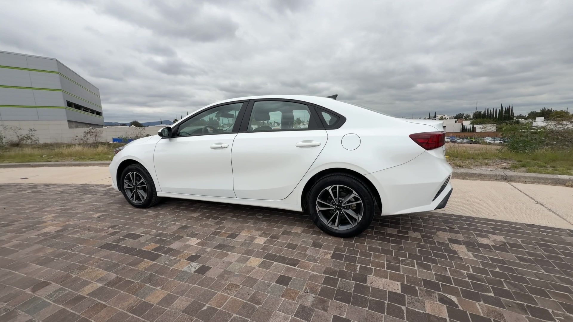 2024 Kia USADOS FORTE 2.0L LX MT SD