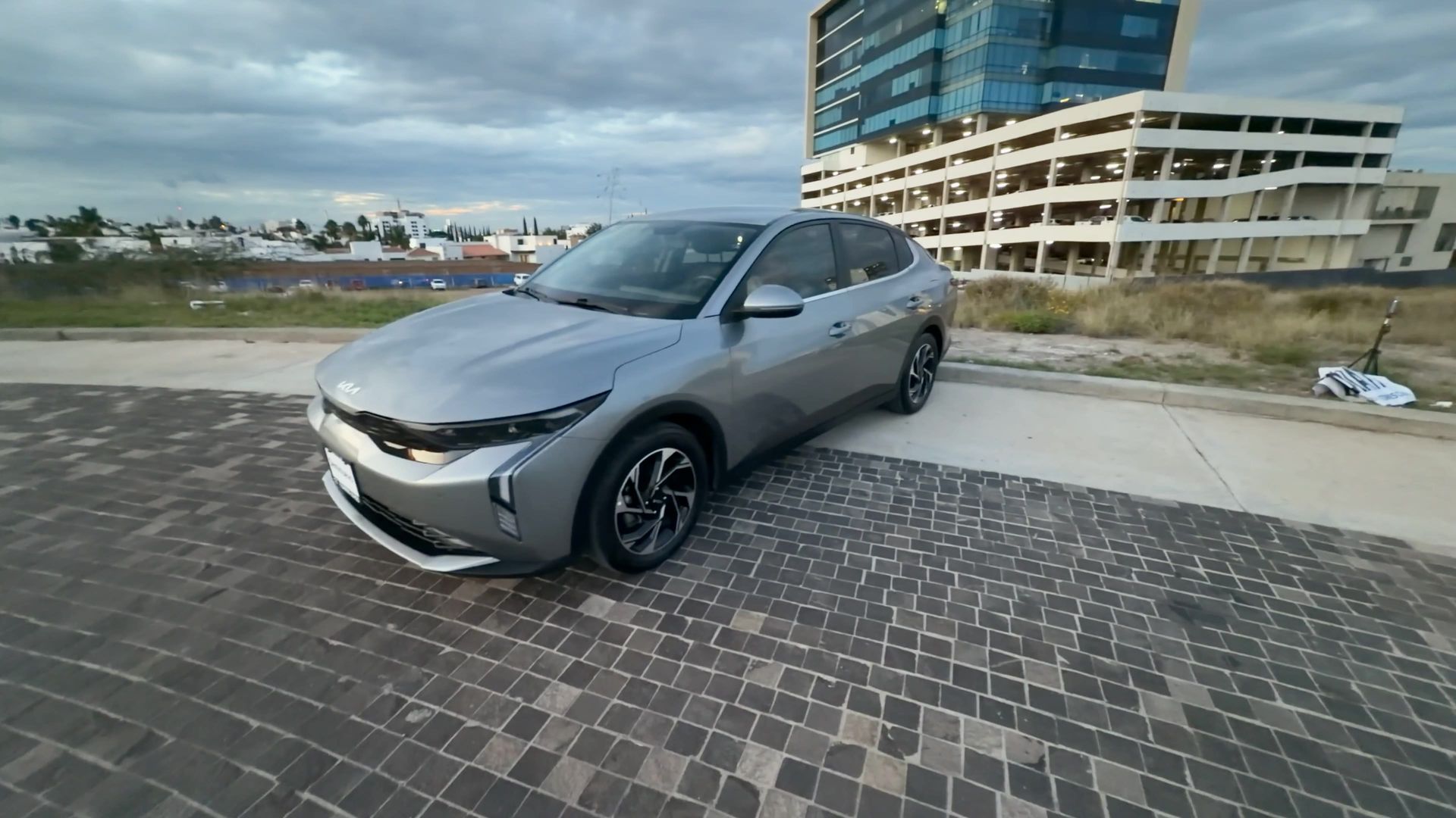 2024 Kia USADOS K3 EX PACK AT SD