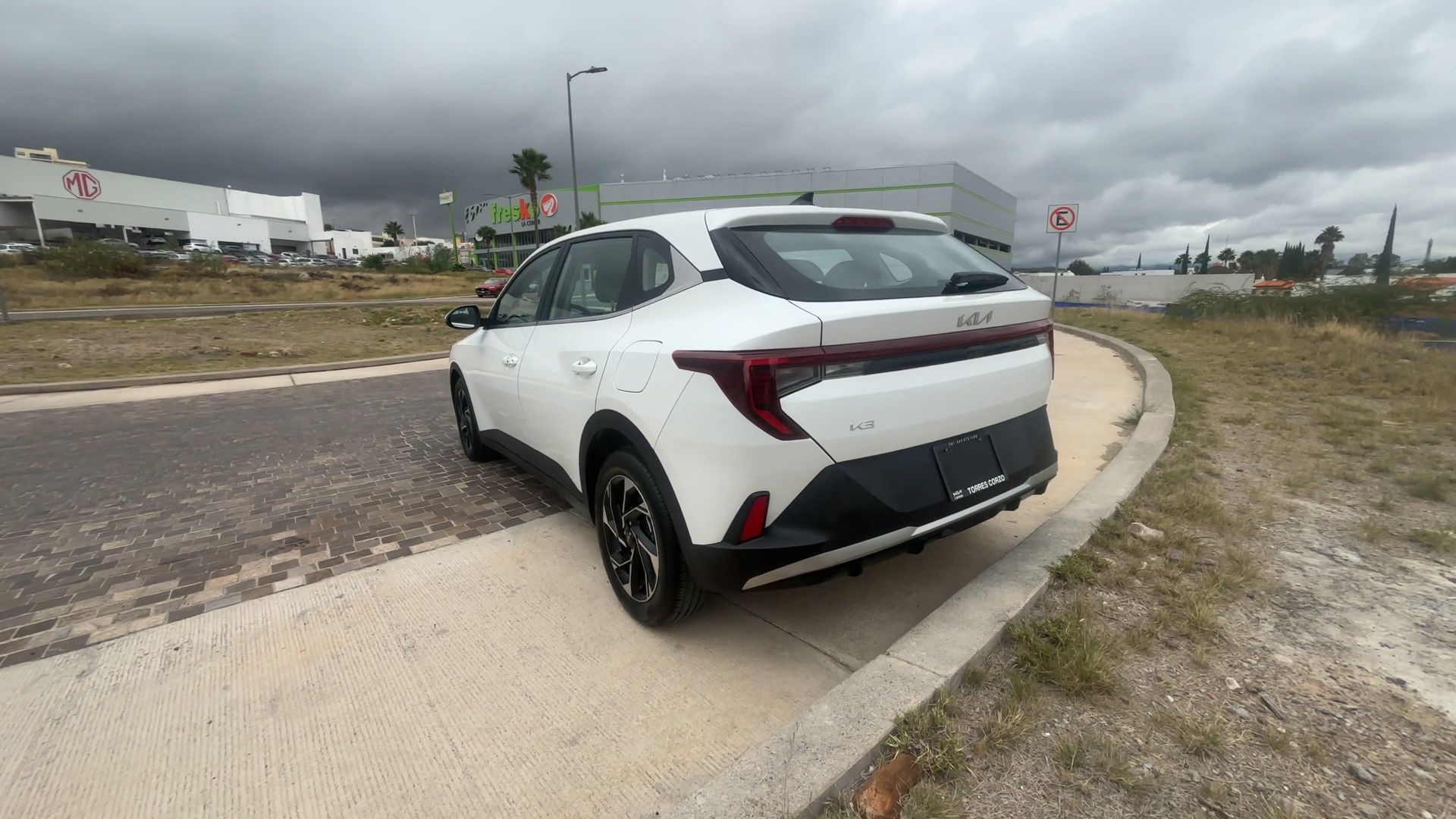 2025 Kia USADOS K3 1.6L EX PACK AT HB