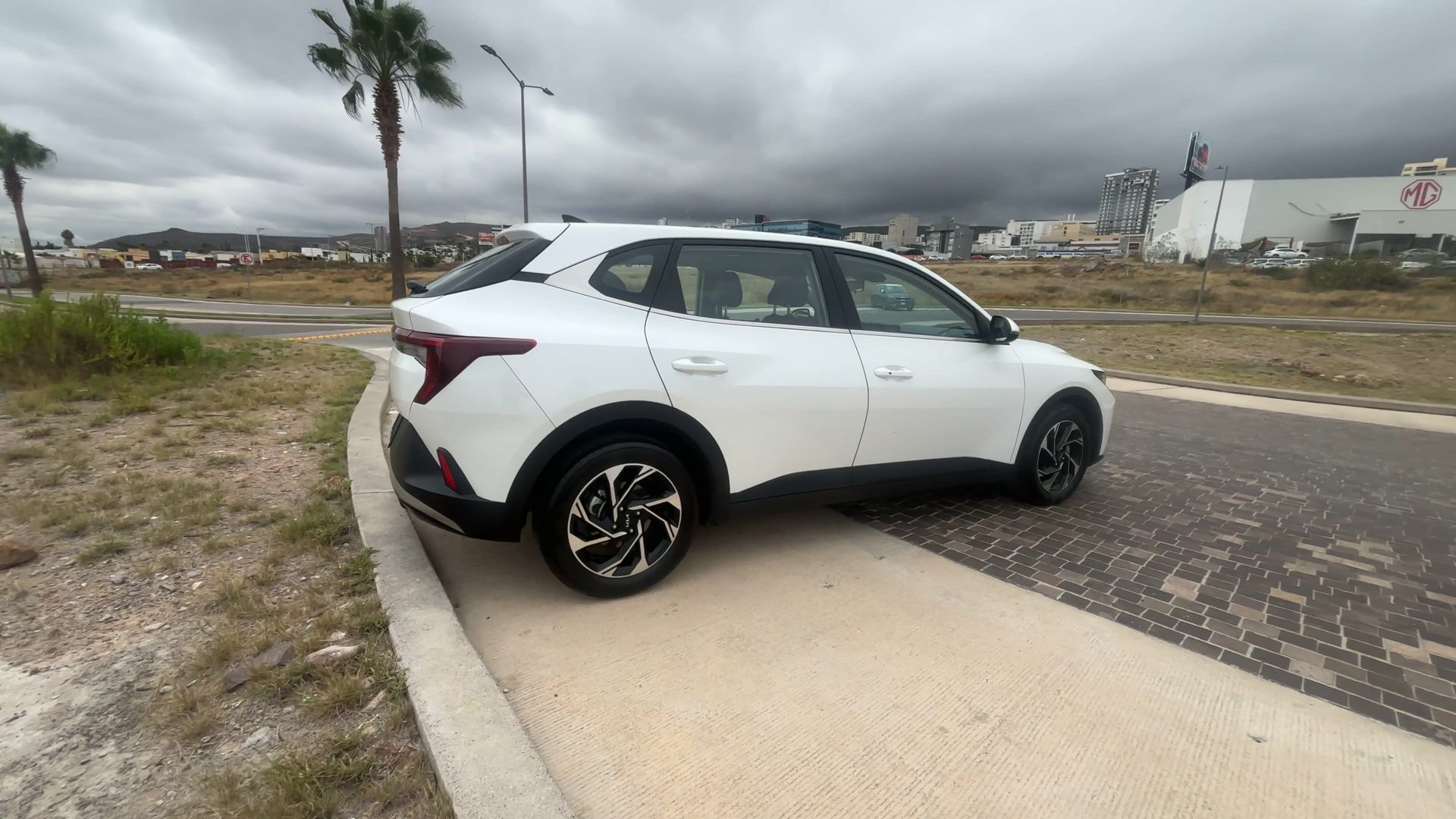 2025 Kia USADOS K3 1.6L EX PACK AT HB