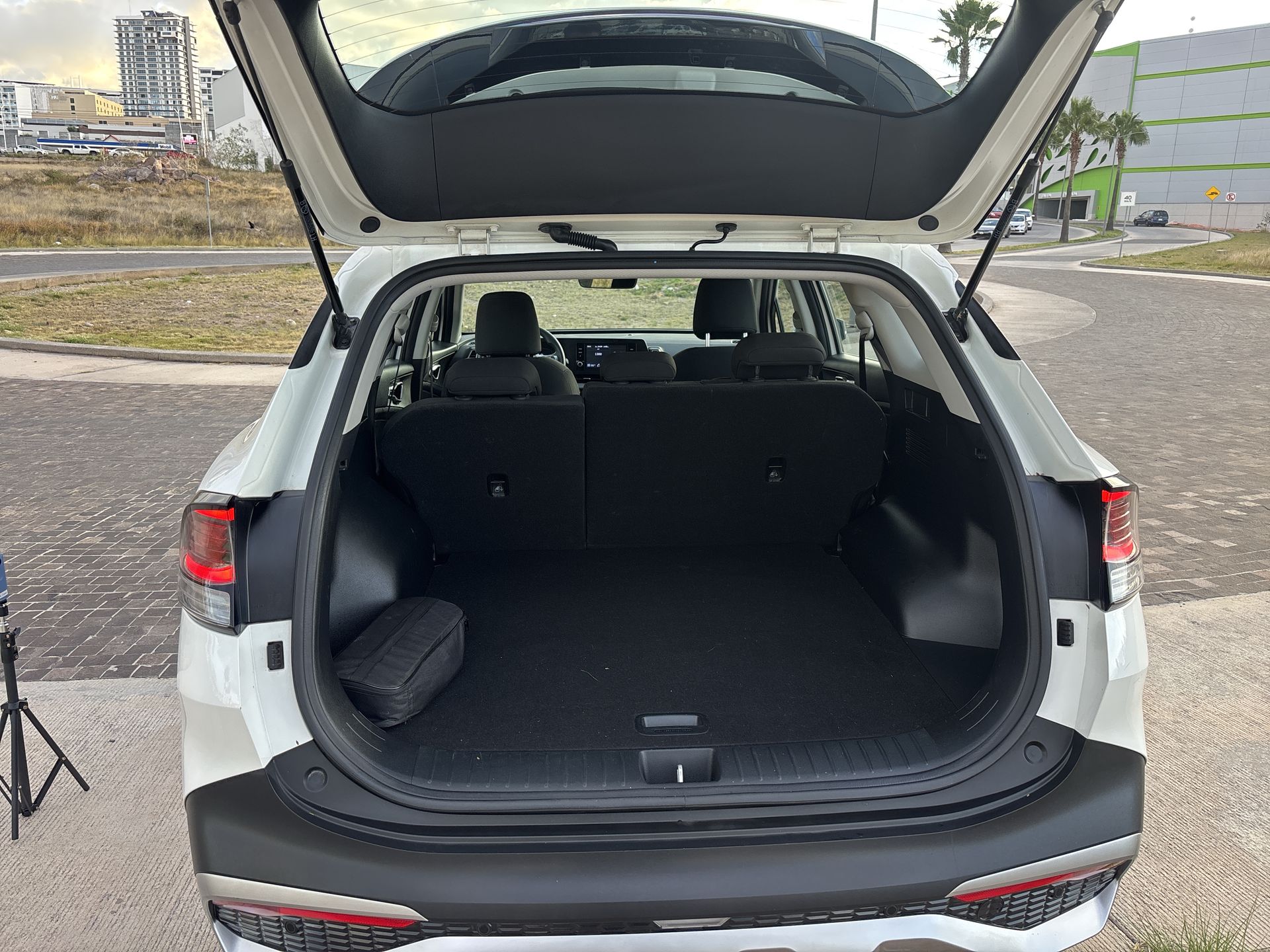 2024 Kia USADOS SPORTAGE 2.0L LX TA