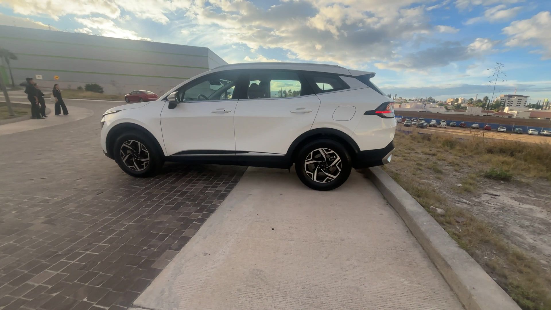 2024 Kia USADOS SPORTAGE 2.0L LX TA