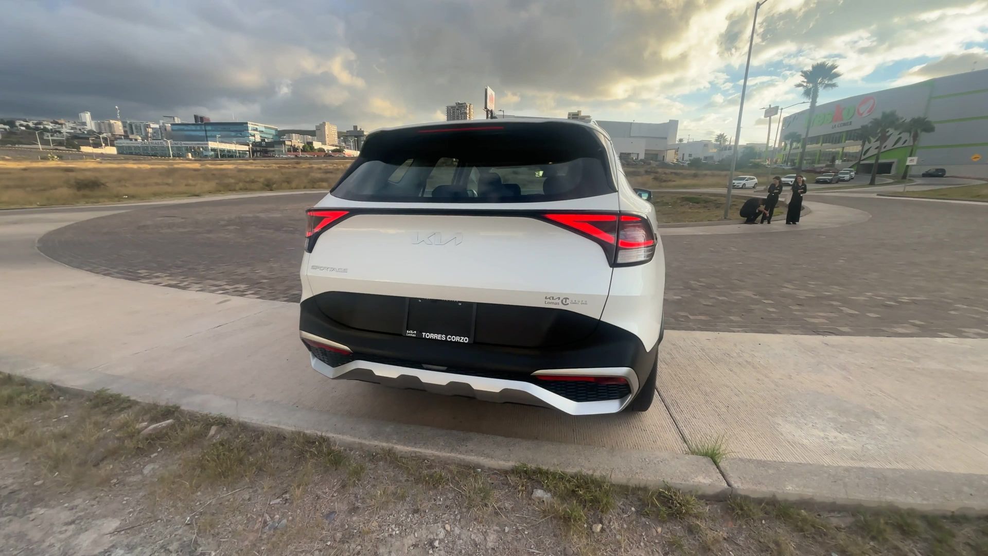 2024 Kia USADOS SPORTAGE 2.0L LX TA