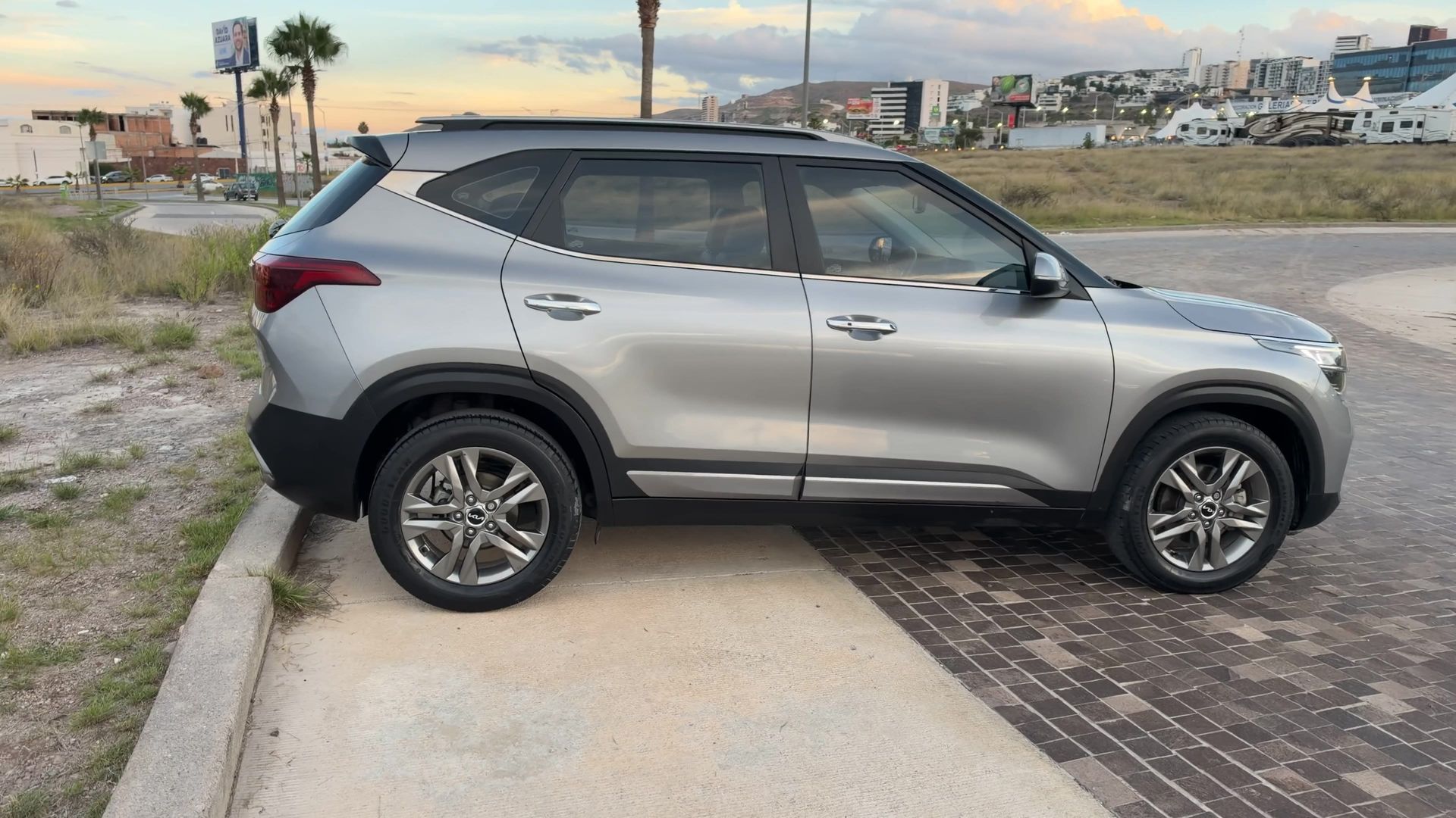 2022 Kia USADOS SELTOS 1.6L SX AT