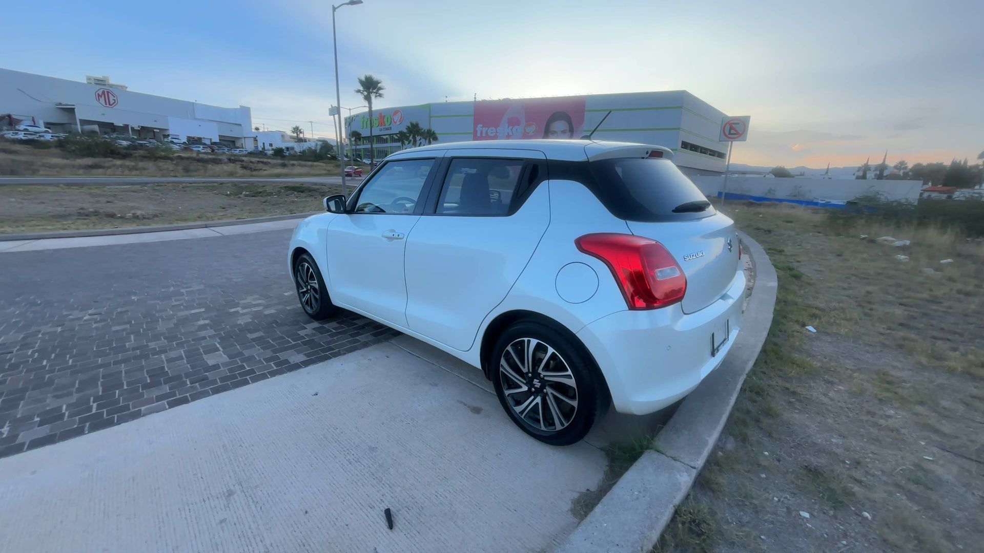 2023 SUZUKI USADOS SWIFT 1.2L GLX CVT