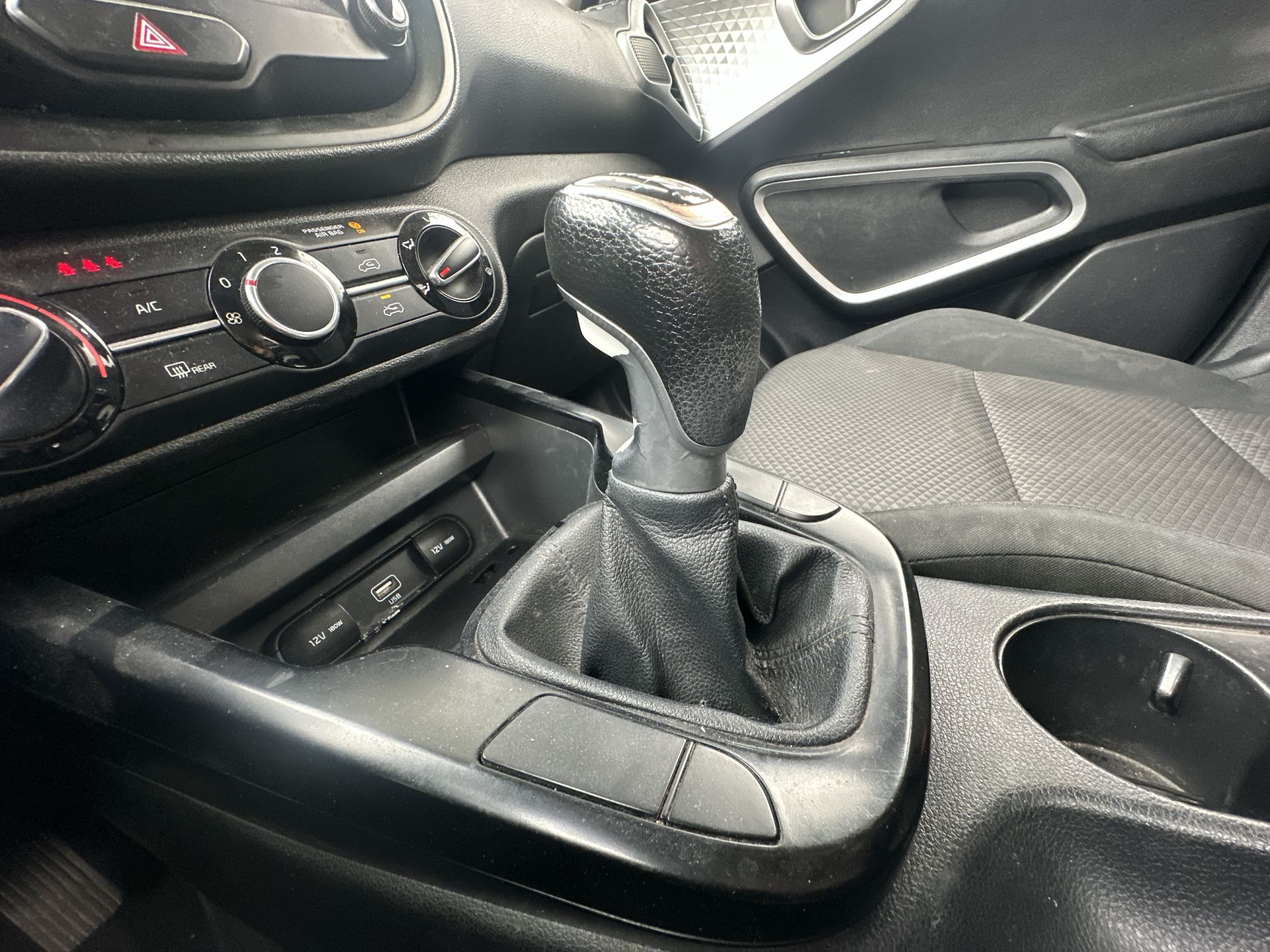 2021 Kia USADOS SOUL 1.6L LX T/M