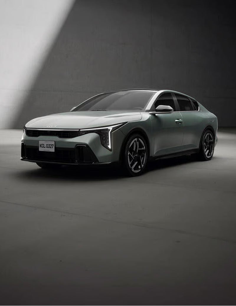 Kia K4 sedán